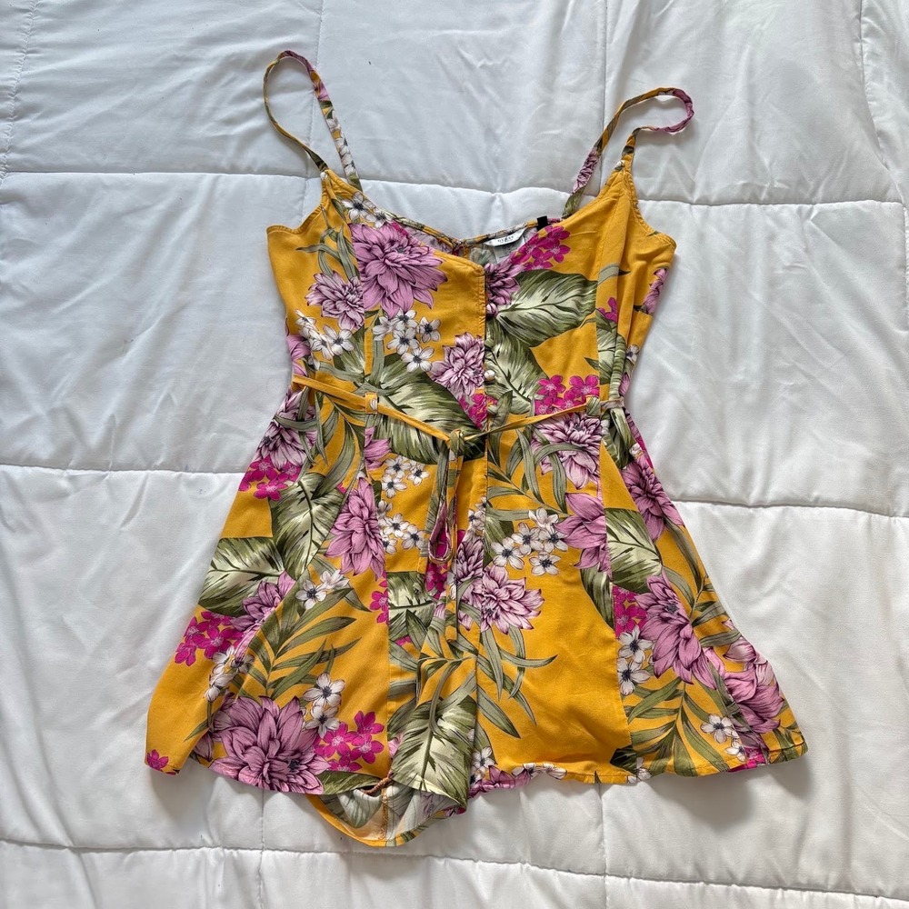 Guess Yellow Tropical Floral Belted Romper Womens XS Beach Summer Quiet Luxury
